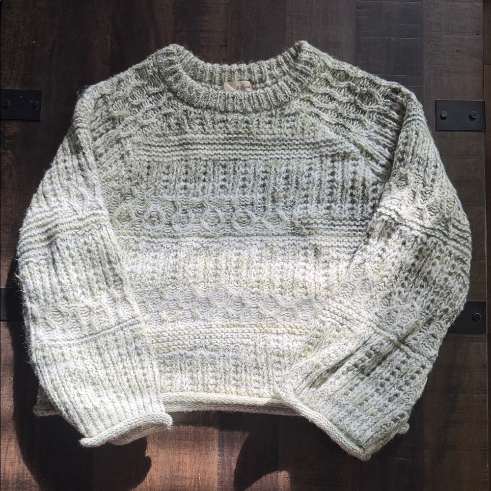 Universal Thread Cream Marled Cable Knit Crew Sweater
